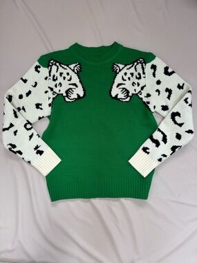 Green & White Leopard Print Women's Sweater